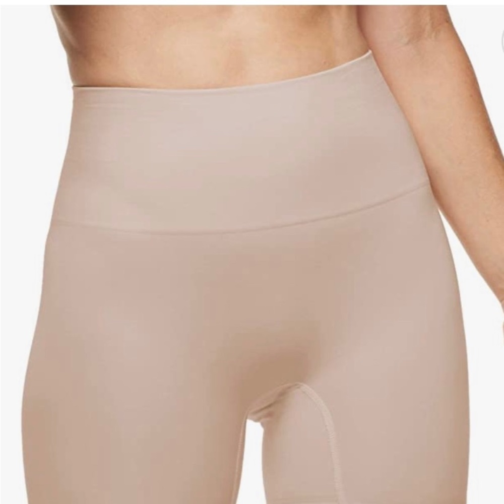 ⭐️Tummy Tank Seamless Shaping Shorts